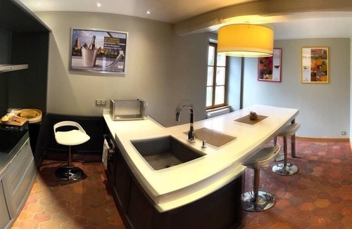 Prehy Apartment | Les Temps Perdus Domaine Clotilde Davenne