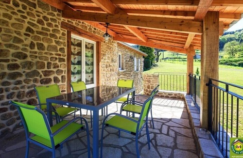 Saint-Dier-dʼAuvergne House | Les Tilleuls - Saint-dier-d'auvergne