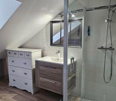 Dompierre-sur-Besbre Apartment | Les Trésors à 2 pas du Pal