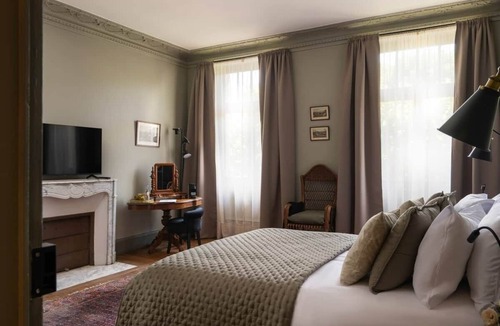 Vittel Bed & Breakfast | "Les Villas du Parc" - Vittel Thermal Park "AMBROISE" Guesthouse