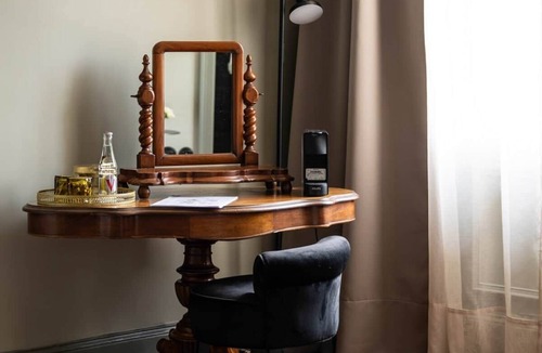 Vittel Bed & Breakfast | "Les Villas du Parc" - Vittel Thermal Park "AMBROISE" Guesthouse