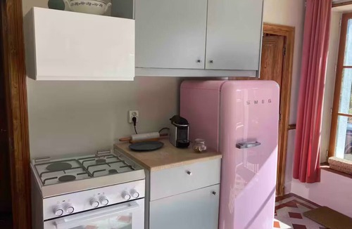 Saint-Prix Cottage | Listed country house ⭐️⭐️⭐️ with a garden and views of the Morvan Mountains