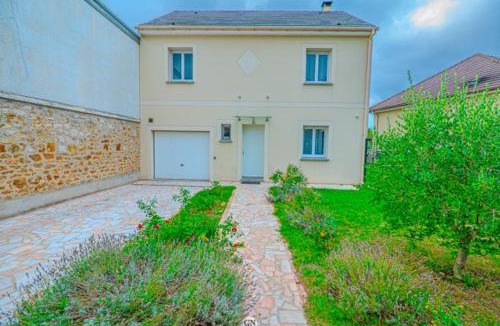 Sainte-Genevieve-des-Bois Villa | Location Cosy Paris - villa Emeraude