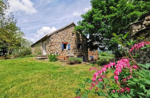 Saint-Front House | Location authentique avec cheminée et toit de chaume, proche nature et activités à St-Front - FR-1-582-291