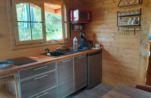 Paroisse Saint-Walburge Ski Chalet | Location Chalet Jaccuzi et Étang Privatif