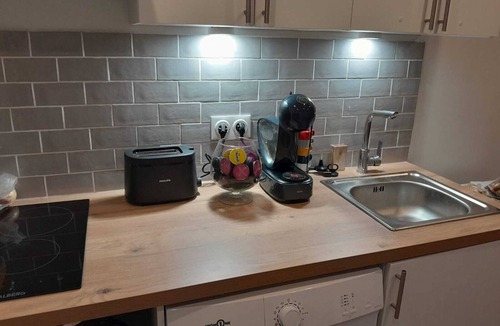 Rosny-sous-Bois House | Location Chambre sdb Salon Cuisine Animaux Bienvenus