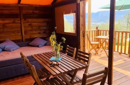 Rosans House | Lodge Comfort "Paillotte" 35m2 - 2 Schlafzimmer + Sanitär - überdachte Terrasse 5 Personen