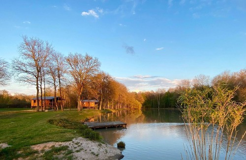 Crouy-sur-Cosson Ski Chalet | lodge on stilts 2 swimming pools in Sologne near Chambord