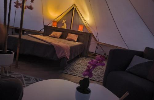 Lapalisse Other | lodge romantique "plein champ" et son jacuzzi privatif