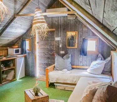 Richerenches Hotel | Lodges en Provence - Ecogîtes & Restaurant insolites