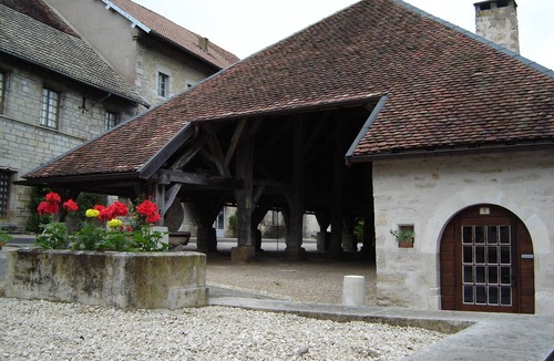 Belleherbe Apartment | Lodging on the 2nd floor of our old Comtoise farmhouse