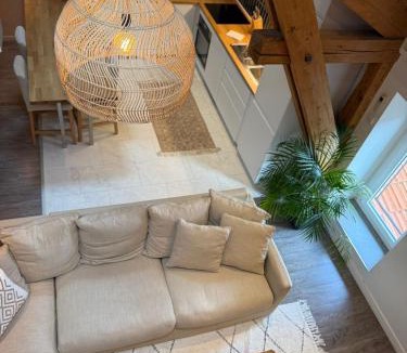 Cournon-dʼAuvergne Apartment | Loft Cournon by PRIM0 C0NCIERGERIE