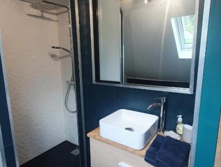 Maiche Apartment | Loft lumineux et cosy avec grande terrasse