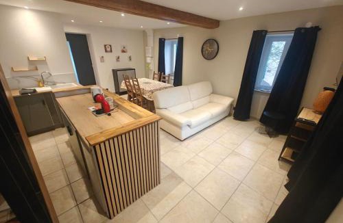 Dracy-le-Fort Apartment | Logement 4 personnes Dracy-Le-Fort