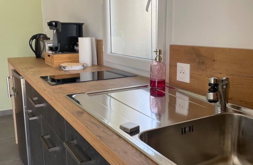 Cornas Bed & Breakfast | Logement 40m2 aux Pieds des Vignes de Cornas Attenant à la Maison Principale