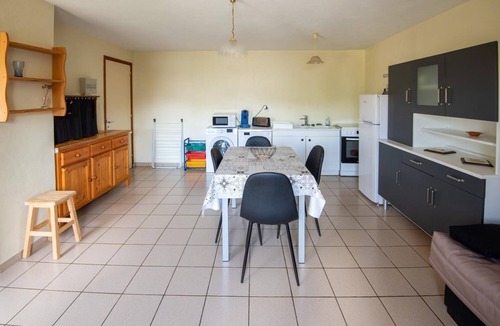 Grandvals House | Logement Ancien Presbytère de Grandvals
