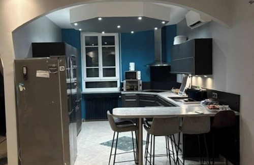 Villemoisson-sur-Orge House | Logement Près de Paris Pour le Séjour Rêvé Avec Piscine, Salle de Sport