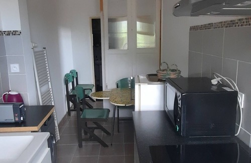 Le Teil Condo | Logement Spacieux et Trés Lumineux, Pour 3 à 5 Personnes, Avec Parking