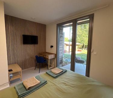 Peyraud Hotel | Logis Hébergement et Restaurant La Vallée