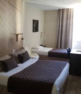 Salins-les-Bains Hotel | Logis Hôtel des Deux Forts