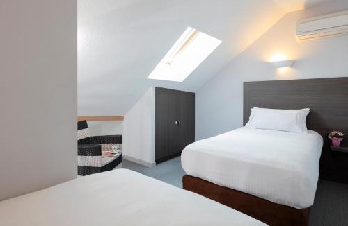 Salins-les-Bains Hotel | Logis Hôtel des Deux Forts