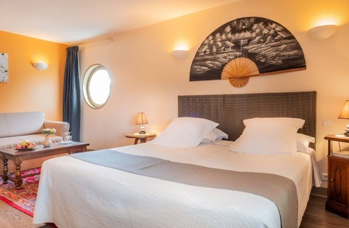 Pouilly-sur-Loire Hotel | Logis Hôtel Le Coq Hardi