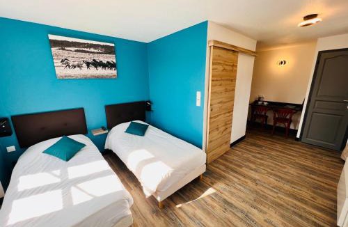 Allanche Hotel | Logis Hôtel Le Relais Des Remparts
