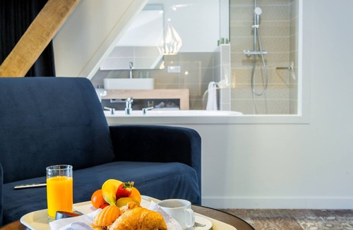 Joux Hotel | Logis Hôtel Le Tilia