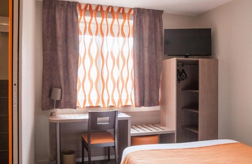 Lezoux Hotel | Logis Hôtel Les Voyageurs