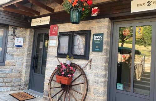 Muret-le-Chateau Hotel | Logis Hôtel Restaurant L'Auberge du Chateau