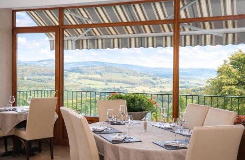 Chateau-Chinon Hotel | Logis Hôtel-Restaurant Au Vieux Morvan, au cœur de la Bourgogne, Piscine & Spa, Hôtel Climatisé