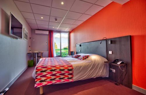 Paroisse Notre-Dame des Jolis Monts Hotel | Logis Hôtel Restaurant Le Chalet du Mont Roland
