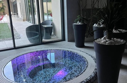 Besancon Hotel | Logis Hôtel Victor Hugo & Spa