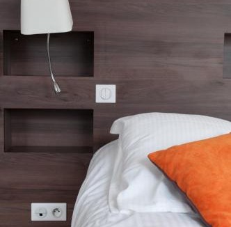 Lons-le-Saunier Hotel | Logis Hotel du Parc-Restaurant - Le Rouget de Lisle