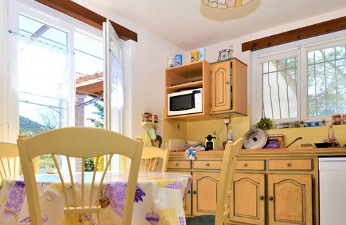 Pompignan House | Look forward to spending your vacation in this vacation home near the beach.