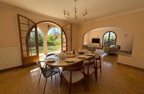 Annonay House | Los Arcos
