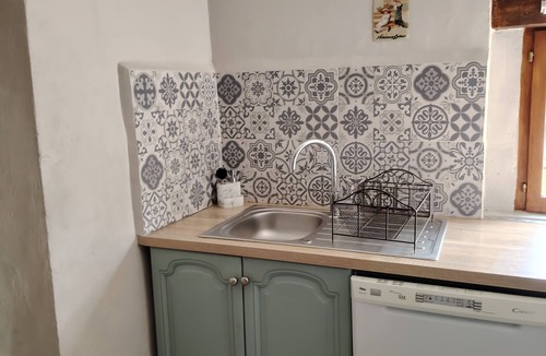 Caromb Cabin | Louise's Cabanon "Between vineyards and Mt Ventoux