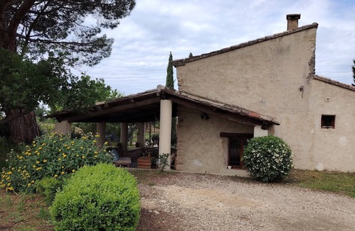 Caromb Cabin | Louise's Cabanon "Between vineyards and Mt Ventoux