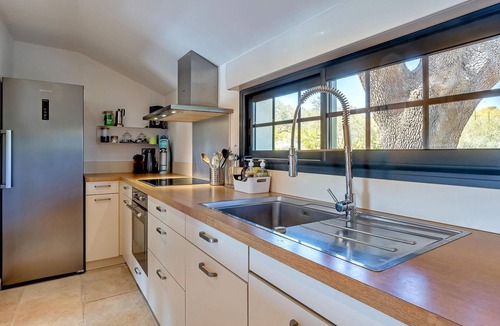Roussas House | Lovely home in Roussas