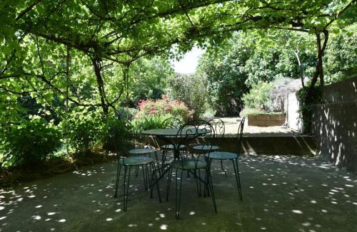 Pont-de-Labeaume House | Lovely house with grass garden, shared swimmingpool, next to the river Ardèche