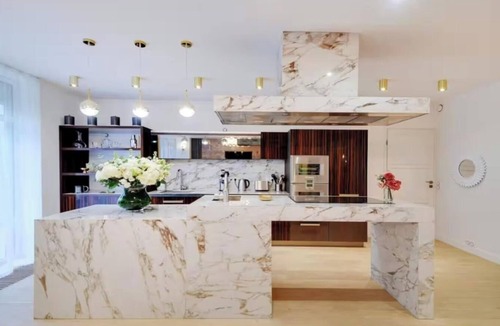 Palais-Royal Apartment | LUXE- 250 M2 PARISIAN ELEGANCE LOCATED NEXT TO LOUVRE AT RUE SAINT HONORE