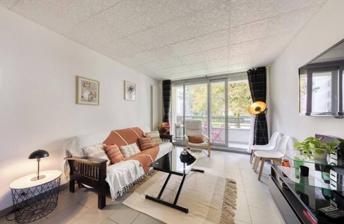 Fresnes Apartment | Luxurious family cocoon near Paris, Rungis, Thiais, Massy and Orly airport