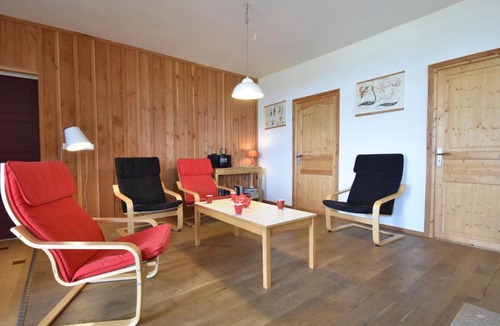 Cuzy House | Luxurious Holiday Home in Cuzy with Swimming Pool