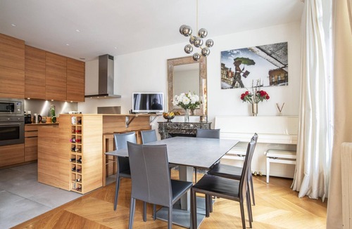 Notre-Dame-des-Champs Apartment | Luxury Apartment A/C Balcony Saint-Germain