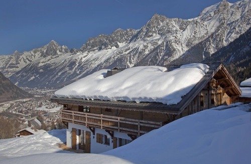 Les Houches House | Luxury chalet, Chamonix-Les Houches, ski-in/ski-out, sauna, steam room & jacuzzi
