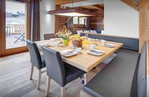 Le Chinaillon Ski Chalet | Luxury chalet with Jacuzzi, sunny terrace
