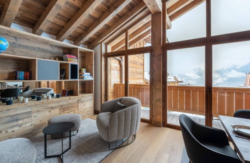 Courchevel Ski Chalet | Luxury chalet with pool and sauna in Courchevel