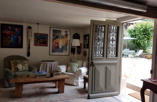 Soueich Apartment | Luxury loft in rural Pyrenees village-relax, walk, cycle, birdwatch, chill, wifi