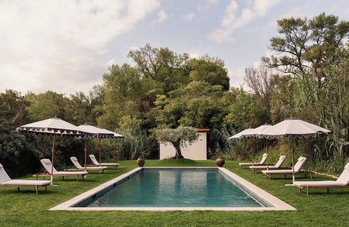 Villes-sur-Auzon Apartment | Luxury Provençal house – Pool, nature & spa