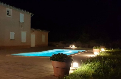 La Roque-sur-Pernes Villa | LUXURY VILLA 300 M2 - 4 ROOMS IN MOUNTAINS OF VAUCLUSE TRUFFLE DISCOVERY